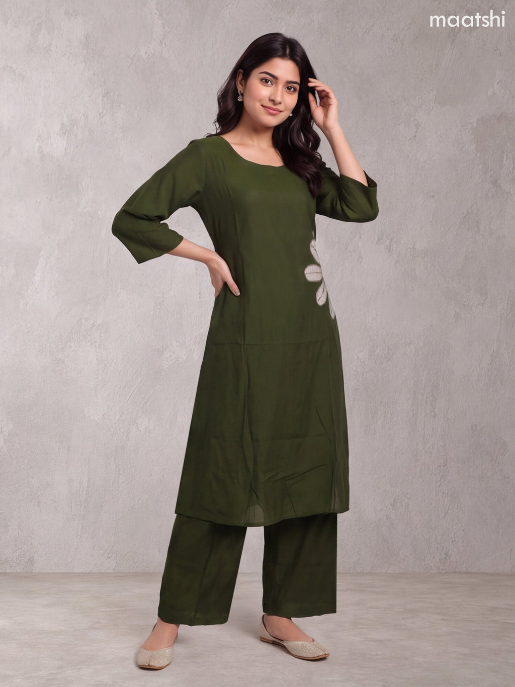 Dark Sap Green Chanderi Bold Floral Embroidery Work Kurti Set