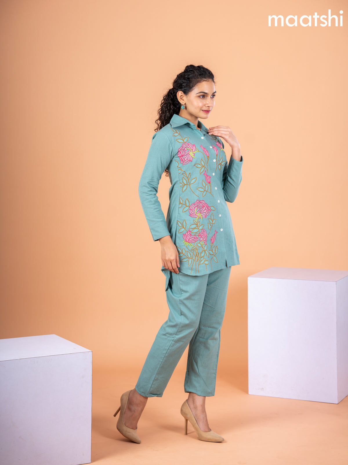 Cotton co-ord set pastel green shade with floral embroidery work & collar neck pattern and straight cut pant