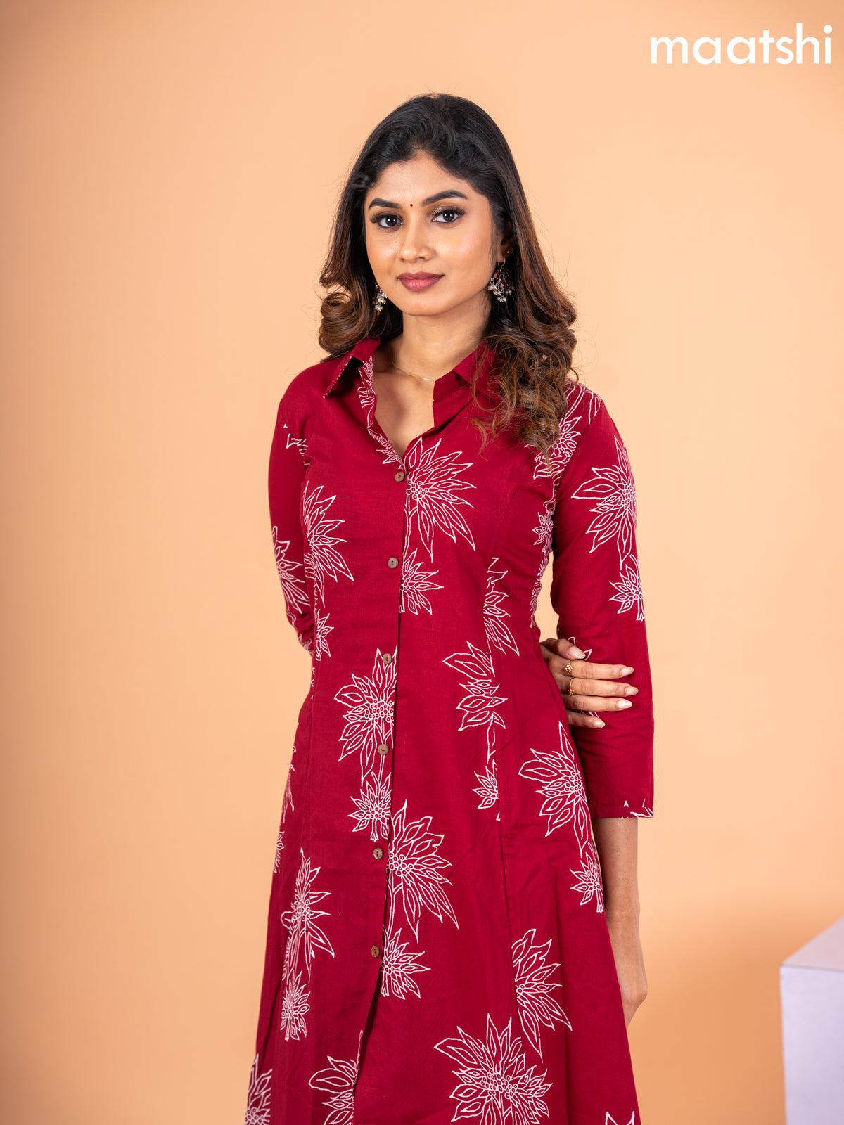 Cotton co-ord set maroon with floral prints & collar neck pattern and straight cut pant