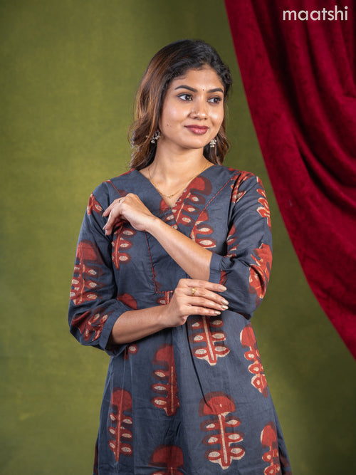 Anarkali cotton kurti set dark grey and rust shade with dabu butta prints & embroidery work v neck pattern and straight cut pant