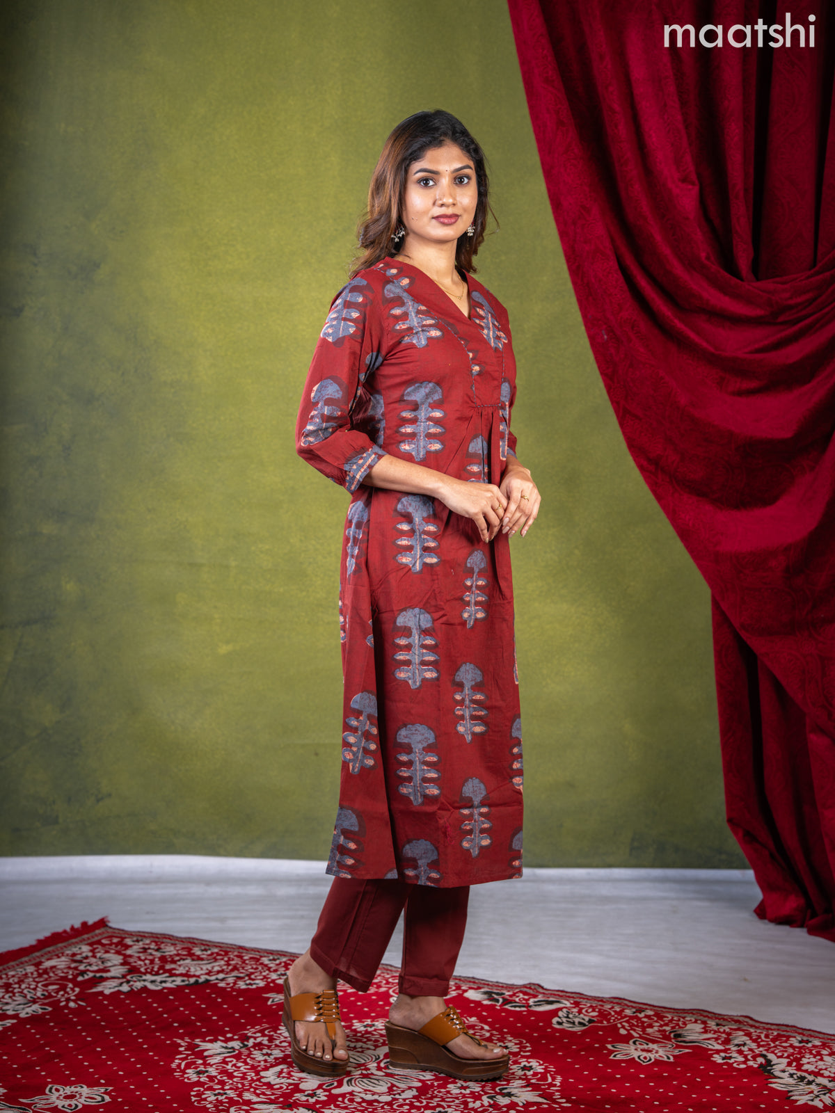 Anarkali cotton kurti set maroon and grey shade with dabu butta prints & embroidery work v neck pattern and straight cut pant