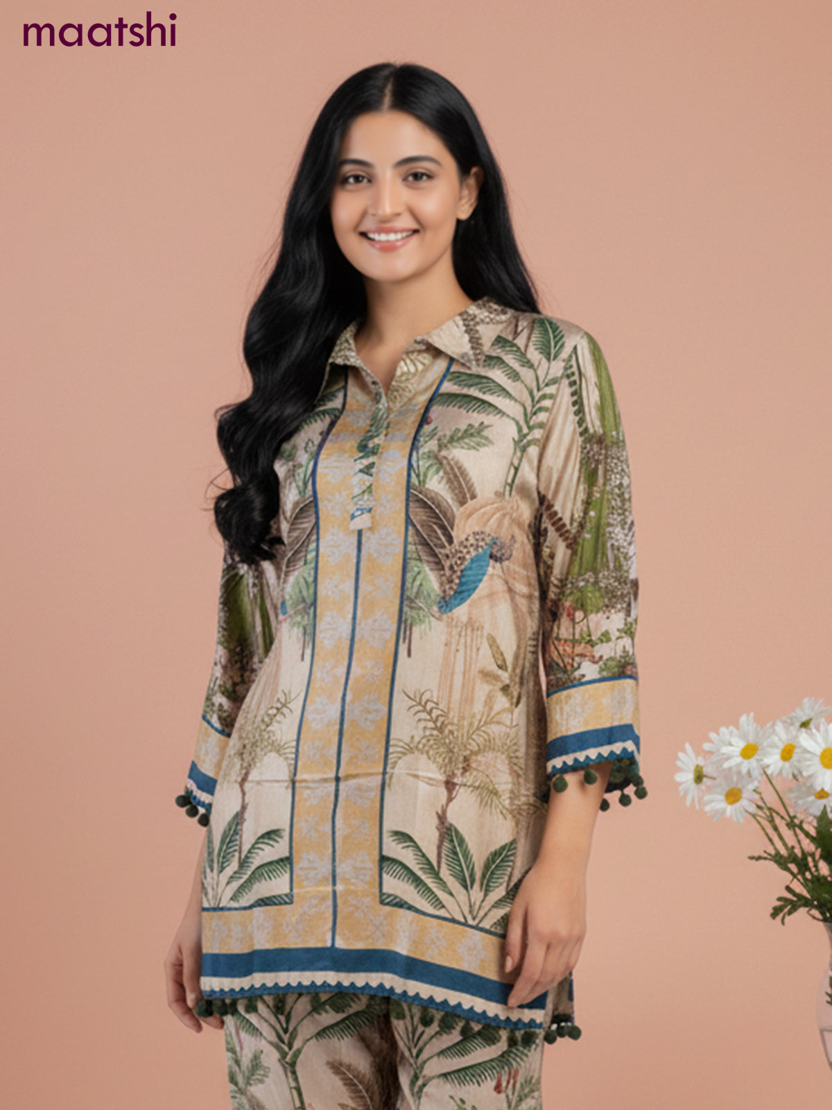 Short co-ord set sandal with allover prints & collar neck pattern and straight cut pant