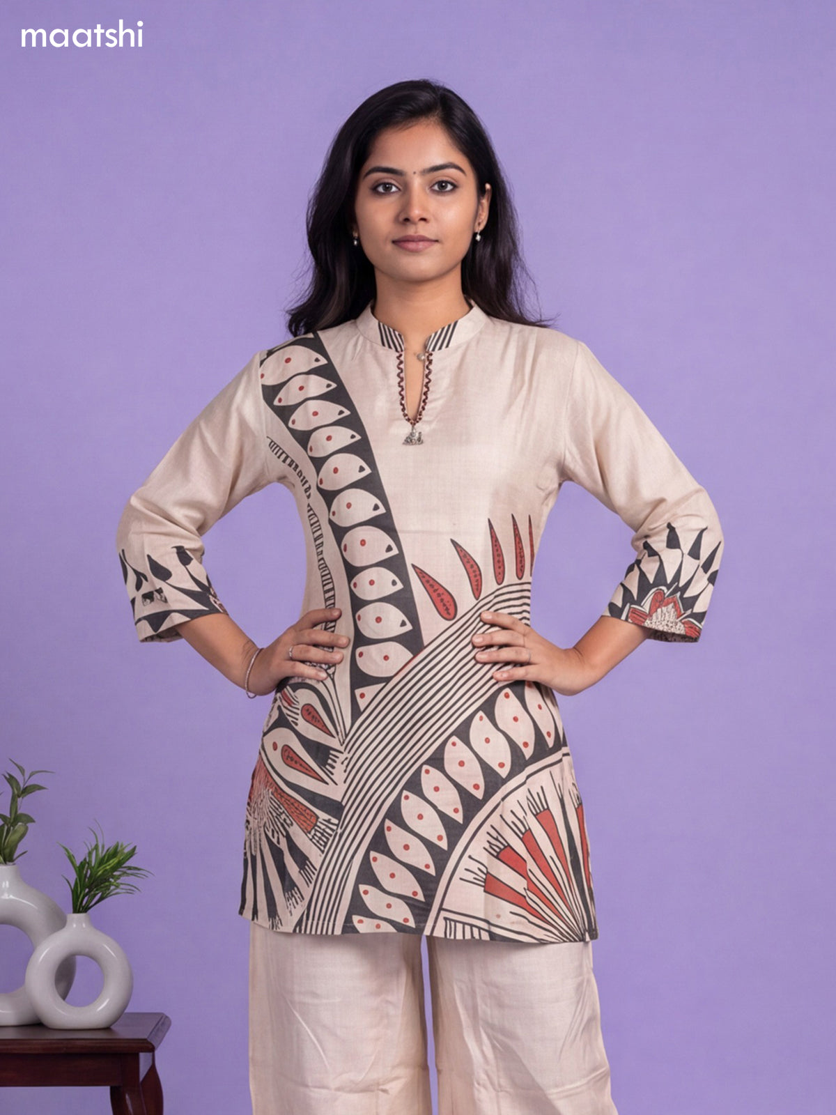 Cream Muslin Printed & Embroidery Work Neck Pattern Short Co-Ord Set
