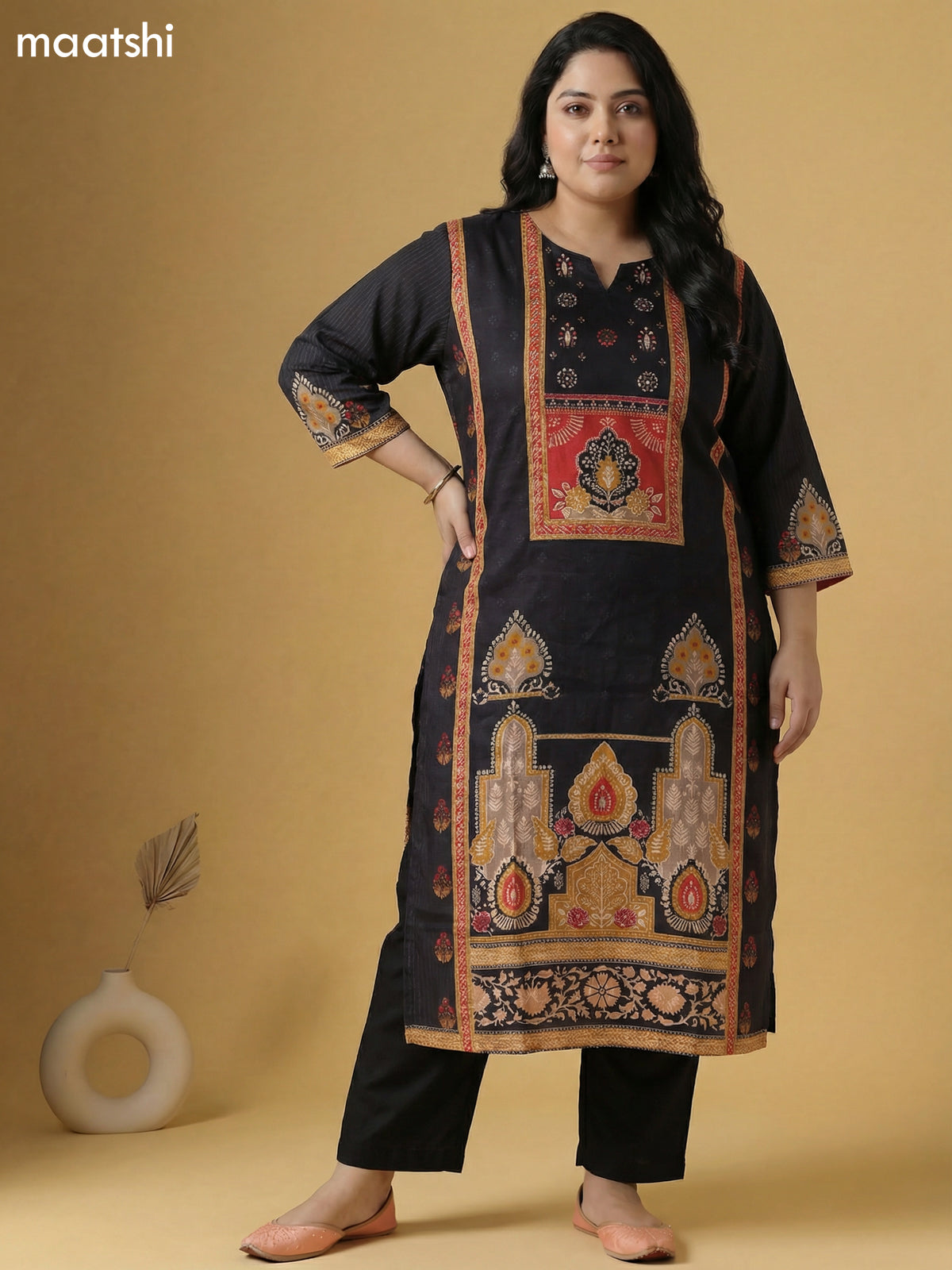 Black Muslin Foral Printed Straight Suit