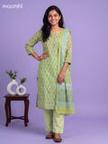 Pista Green Kota Floral Printed Straight Suit