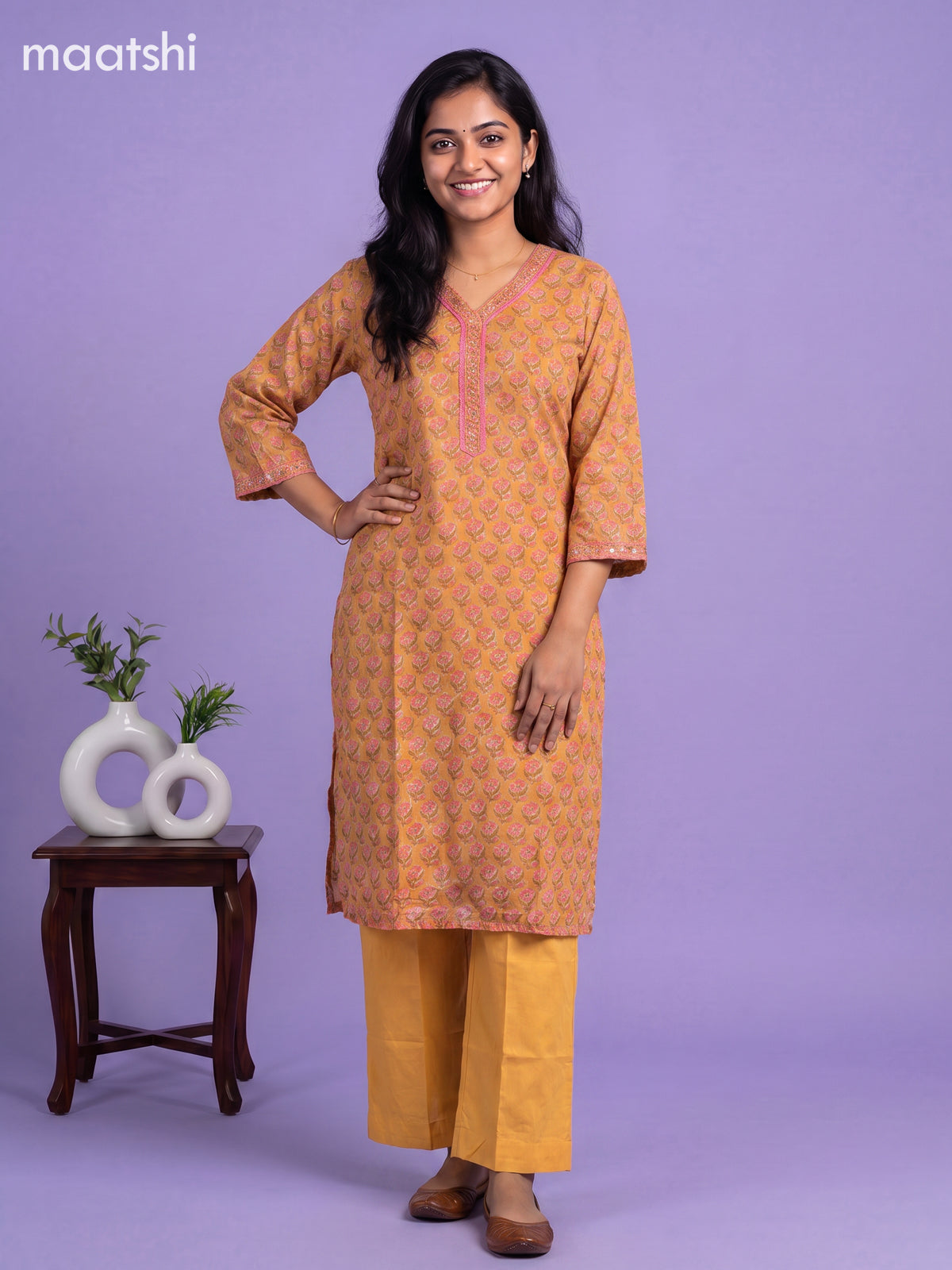 Sandal Kota Floral Printed Straight Suit