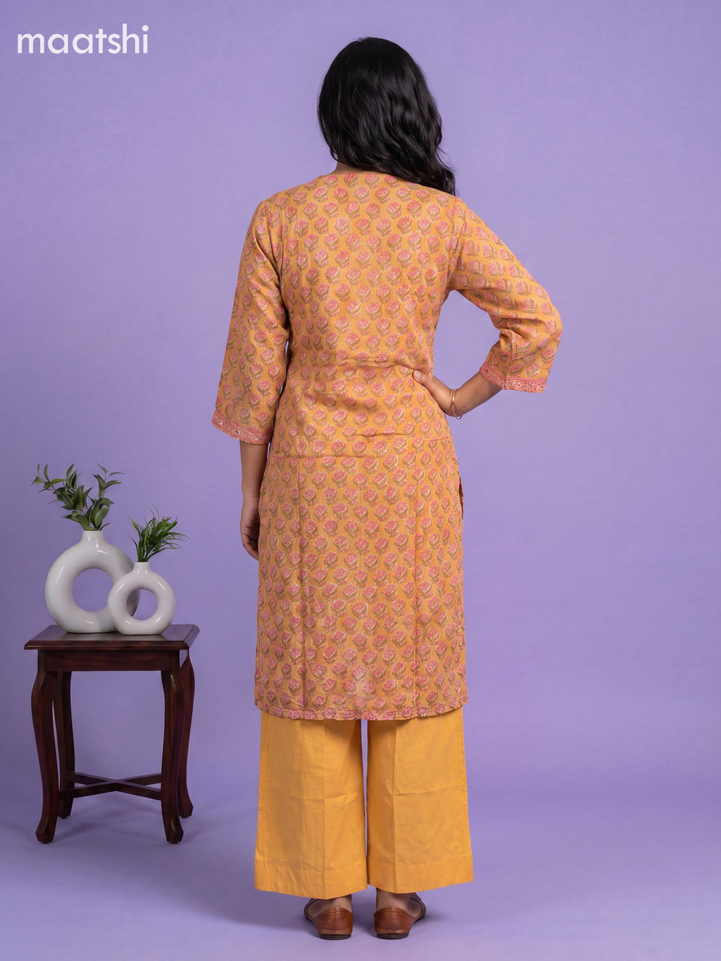 Sandal Kota Floral Printed Straight Suit