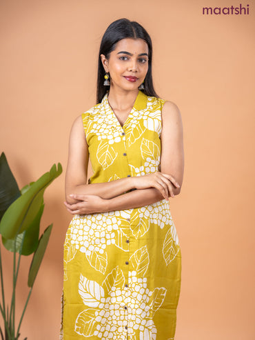 Cotton co-ord set lime green and beige with allover prints & collar neck pattern and straight cut pant & sleeve attached