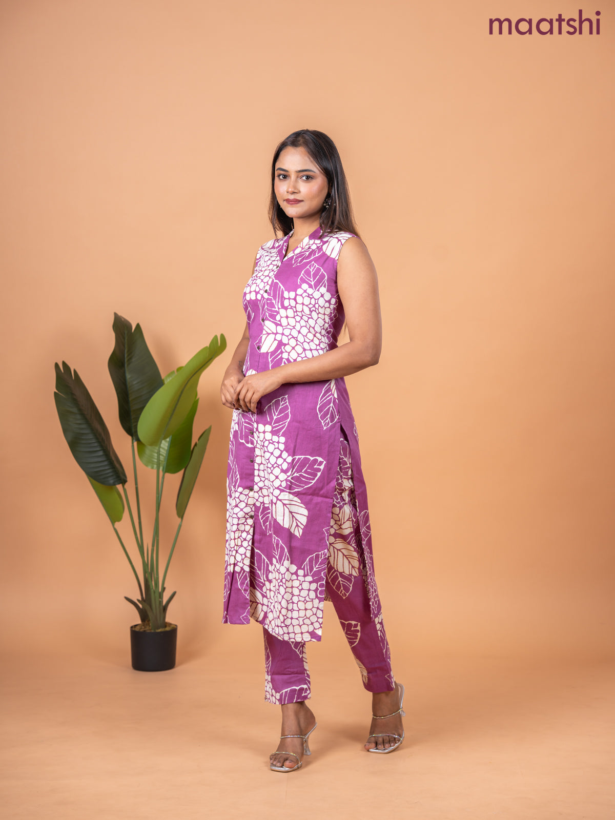 Cotton co-ord set mauve pink and beige with allover prints & collar neck pattern and straight cut pant & sleeve attached