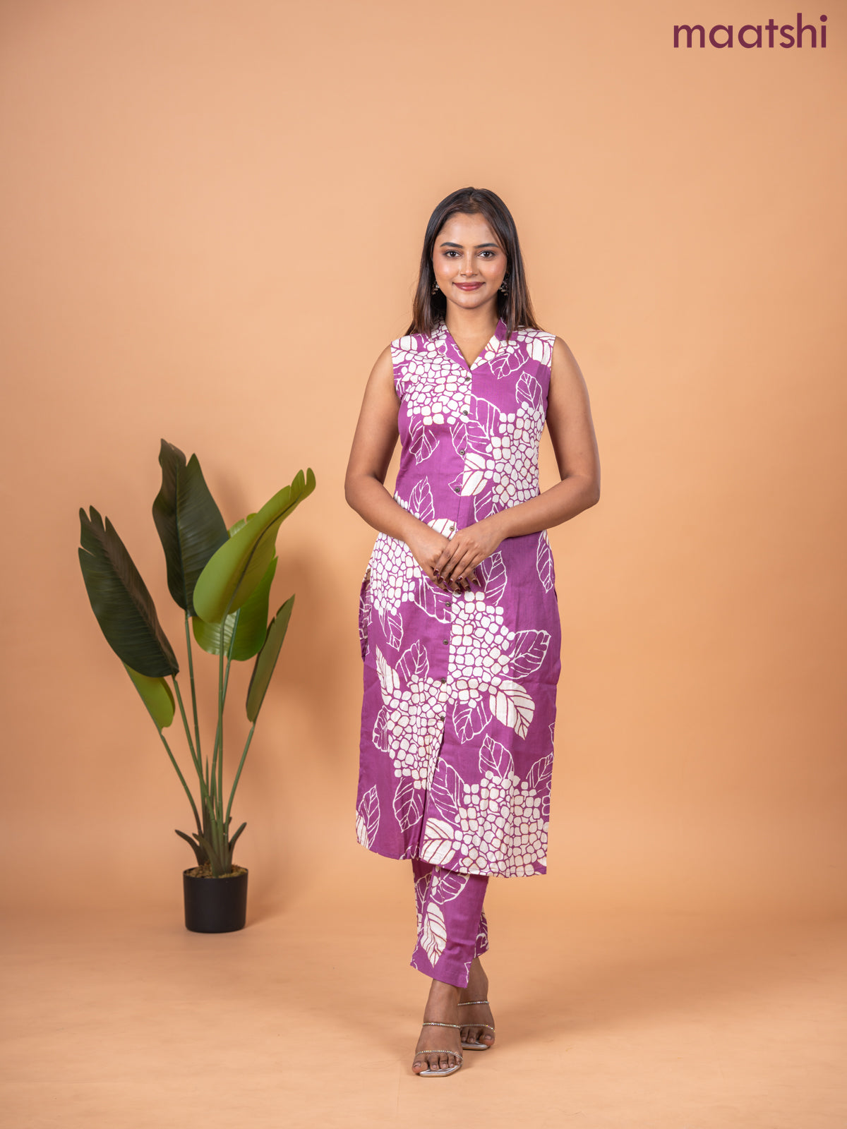 Cotton co-ord set mauve pink and beige with allover prints & collar neck pattern and straight cut pant & sleeve attached
