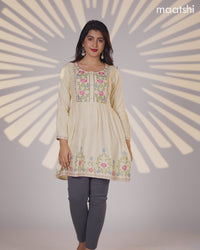 Cotton umbrella short kurti cream with plain body & embroidery work neck pattern and without pant