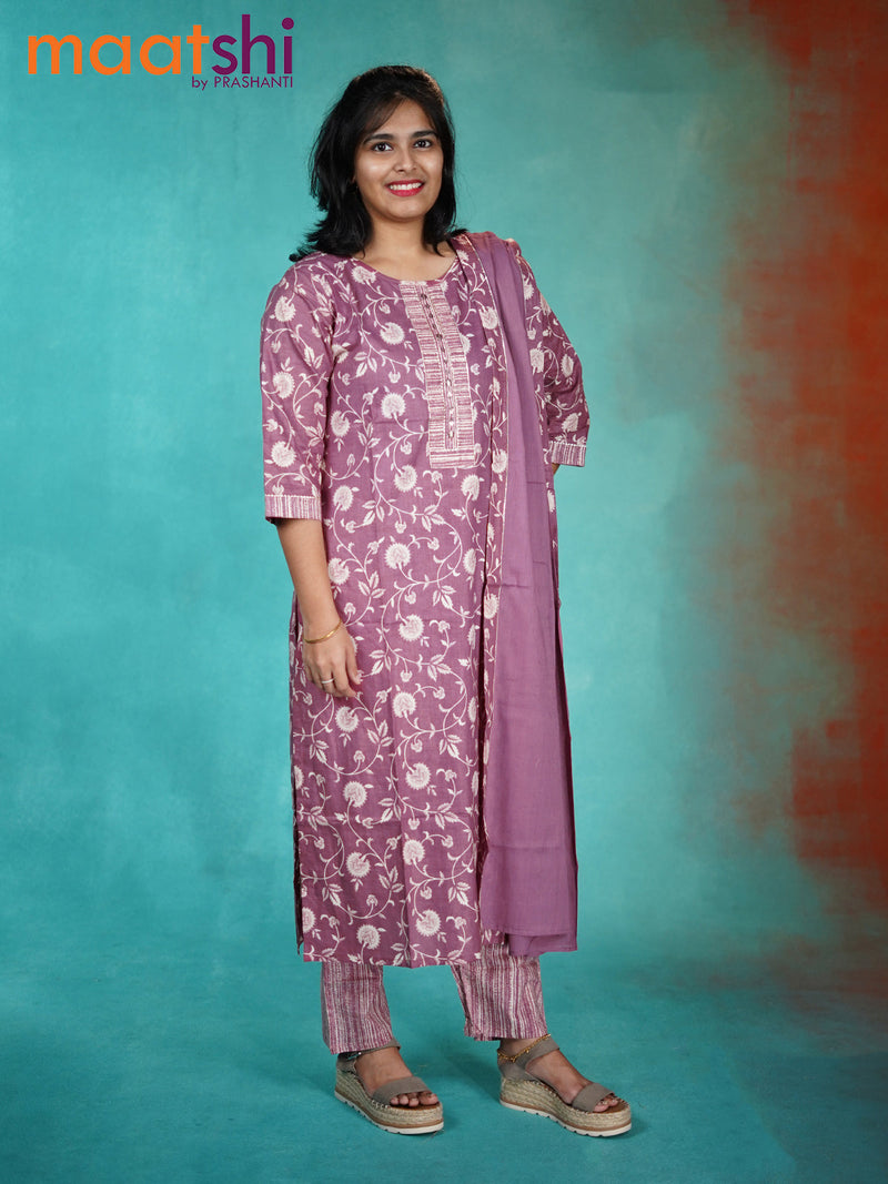 Cotton readymade kurti mauve pink with allover floral prints & gotapatti lace work neck pattern and straight cut pant & dupatta