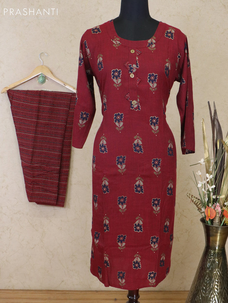Slub cotton readymade kurti maroon with floral butta & patch work neck pattern and straight cut pant
