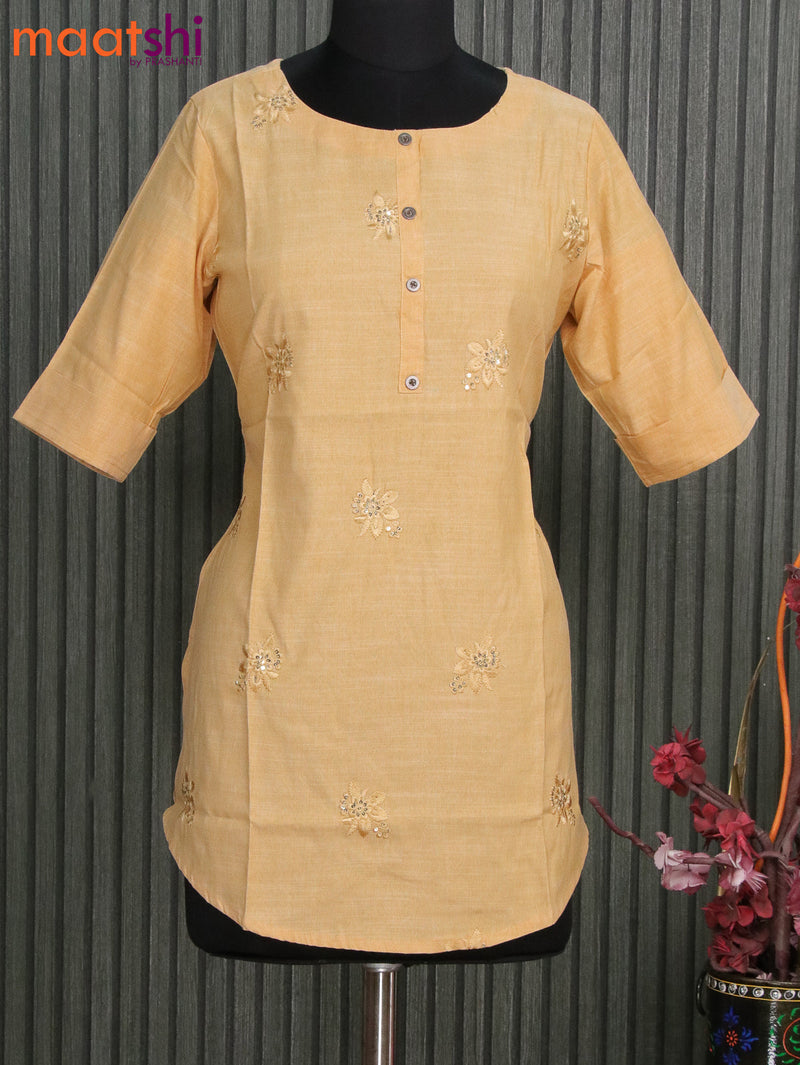 Cotton readymade short kurti sandal with allover floral embroidery work & simple patch work neck pattern without pant