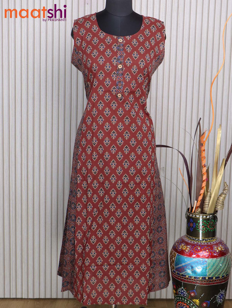 Cotton readymade A-line kurti maroon with allover butta prints & simple neck pattern without pant - sleeve attached