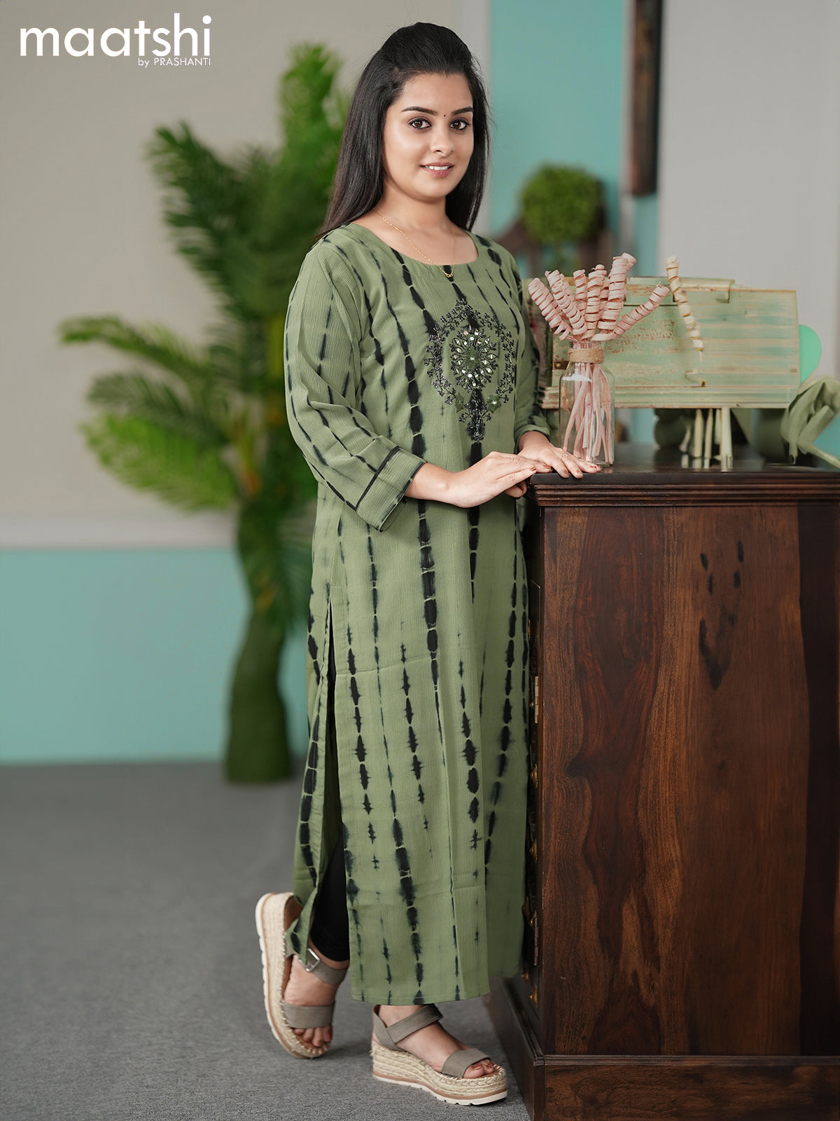 Chiffon kurti green shade and  with tie & dye prints embroidery mirror work neck pattern without pant