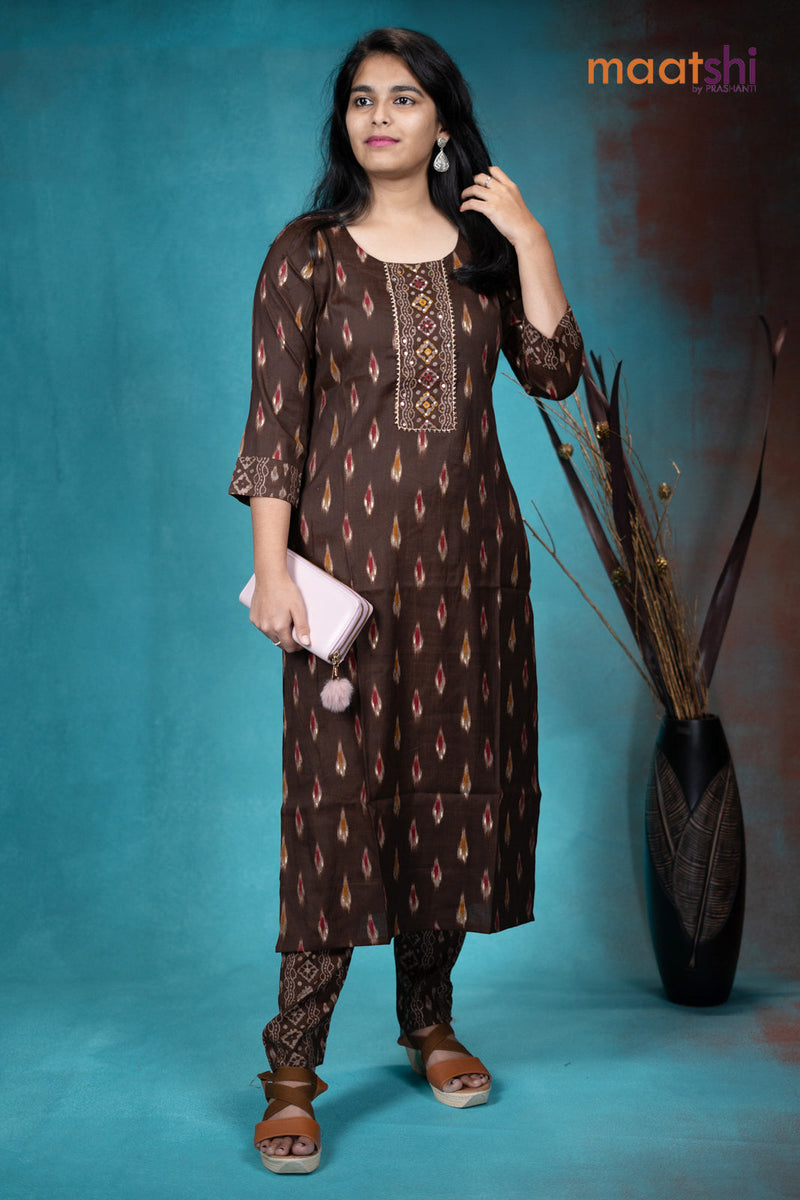 Slub cotton readymade kurti brown shade with allover butta prints & gottapatti lace work neck pattern and straight cut pant