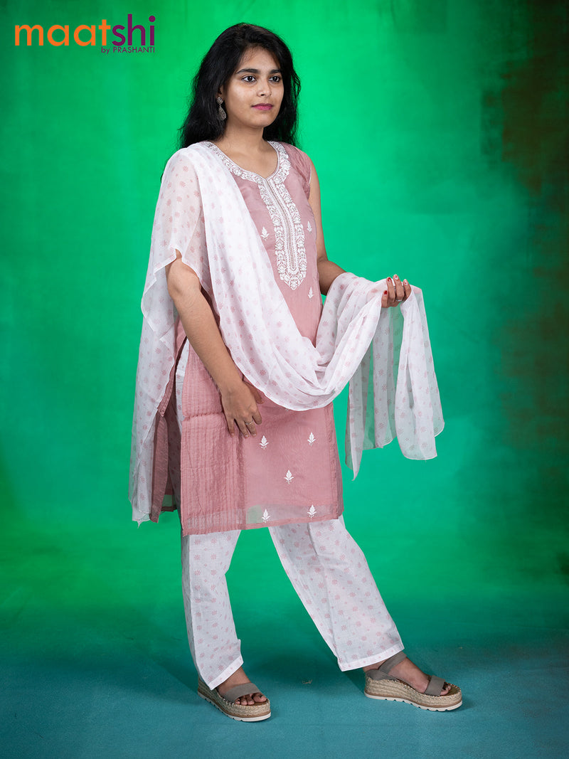 Women Kurtas Patiala Set - Buy Women Kurtas Patiala Set online in India